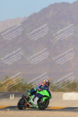 media/Dec-09-2023-SoCal Trackdays (Sat) [[76a8ac2686]]/Turn 4 Set 1 (1120am)/